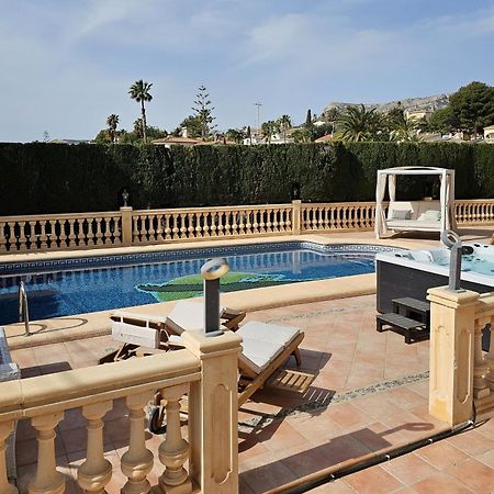 Luxury Villa - Pool, Hot Tub, Aircon, Tvs, Home Cinema, Office, Gbit Internet, Sports Equipment Calpe Exterior photo