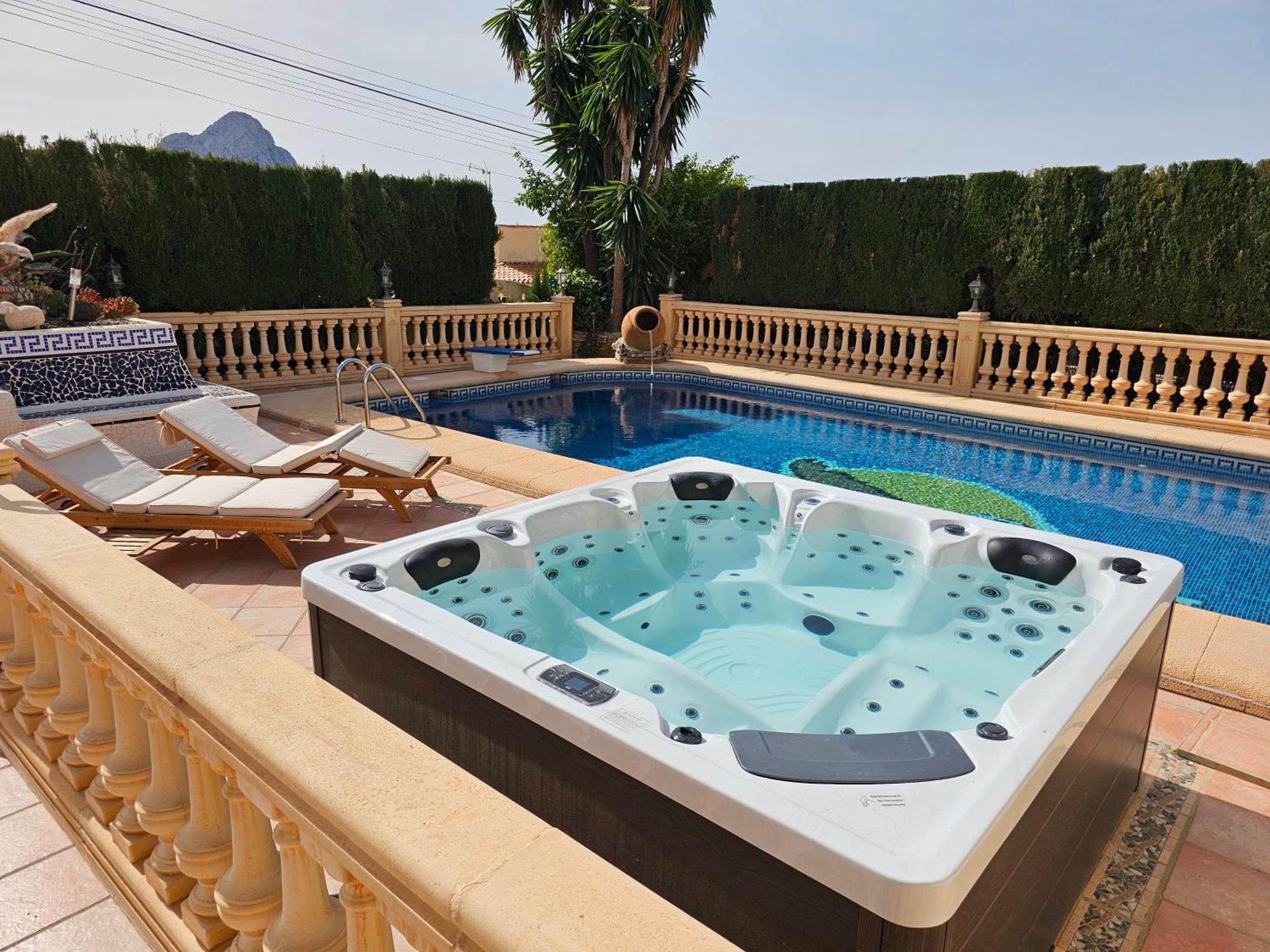 Luxury Villa - Pool, Hot Tub, Aircon, Tvs, Home Cinema, Office, Gbit Internet, Sports Equipment Calpe Exterior photo