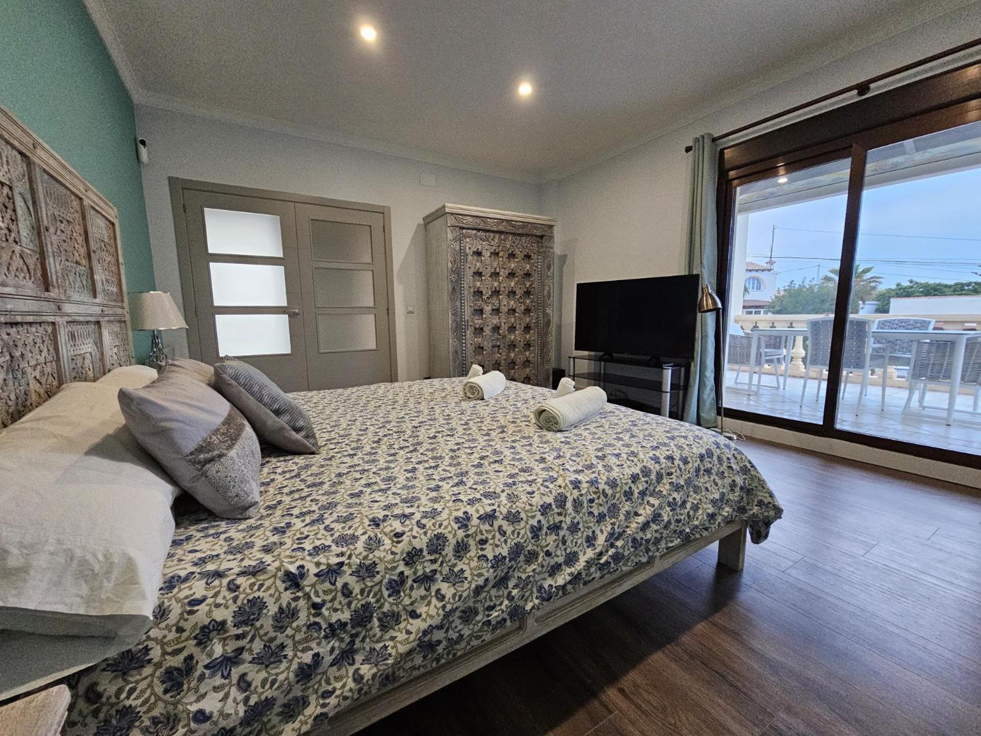Luxury Villa - Pool, Hot Tub, Aircon, Tvs, Home Cinema, Office, Gbit Internet, Sports Equipment Calpe Exterior photo